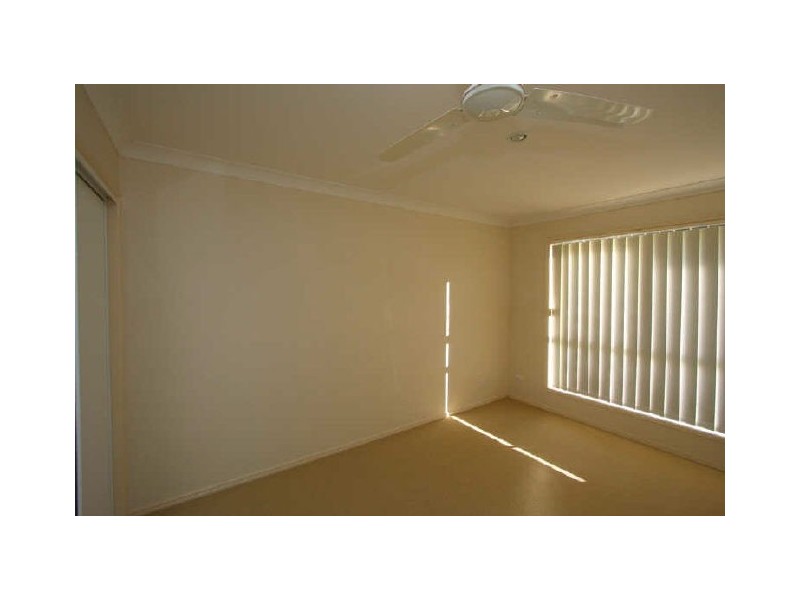 54 Lockyer Place, Crestmead QLD 4132