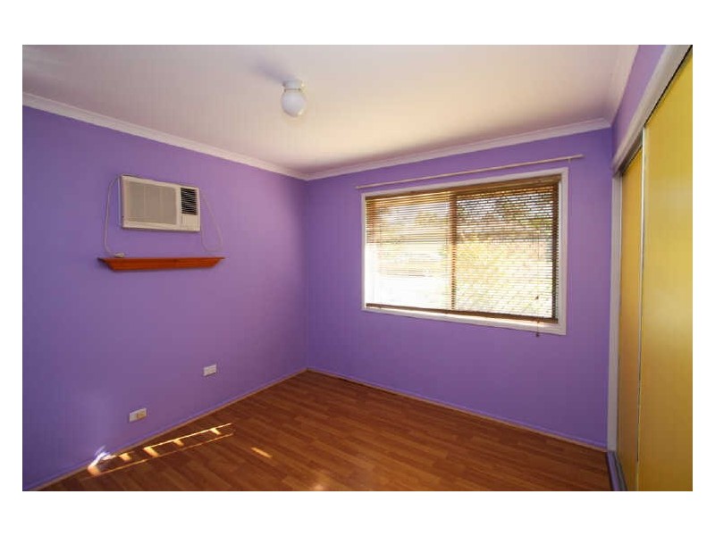 32 Bushmills Court, Hillcrest QLD 4118