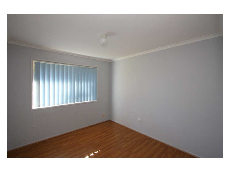 32 Bushmills Court, Hillcrest QLD 4118