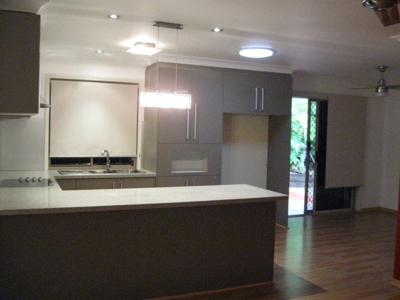 29 Regency Drive, Regents Park QLD 4118