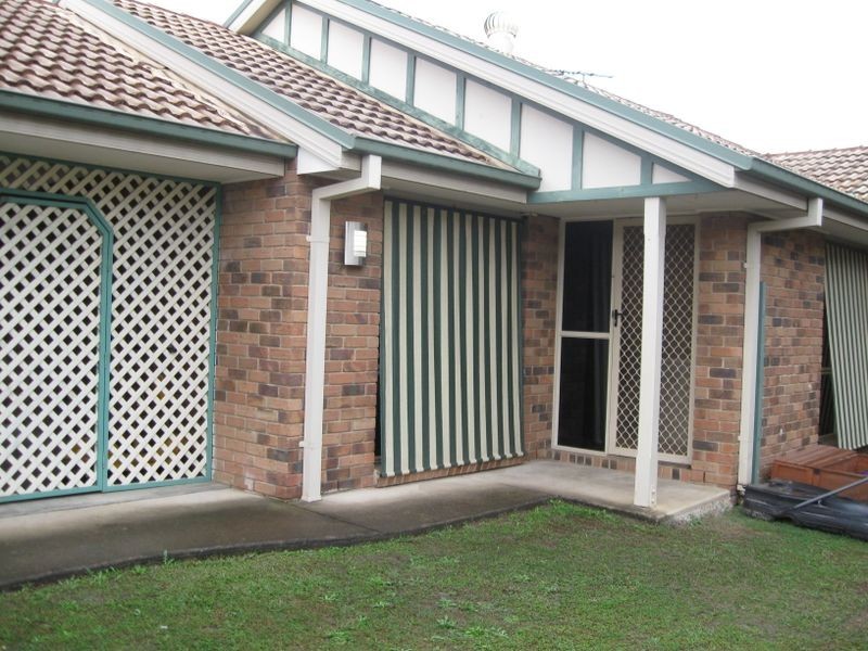 29 Regency Drive, Regents Park QLD 4118