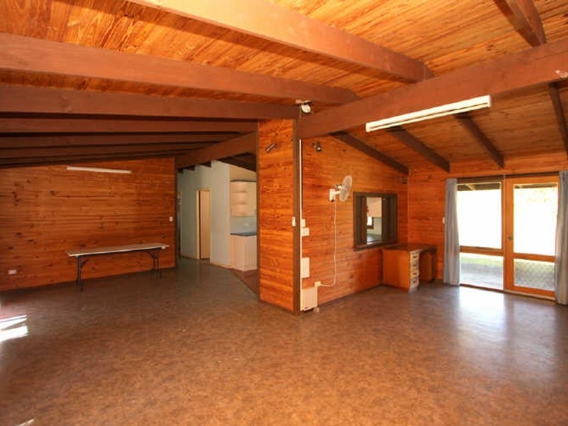 52 Hives Road, North Maclean QLD 4280