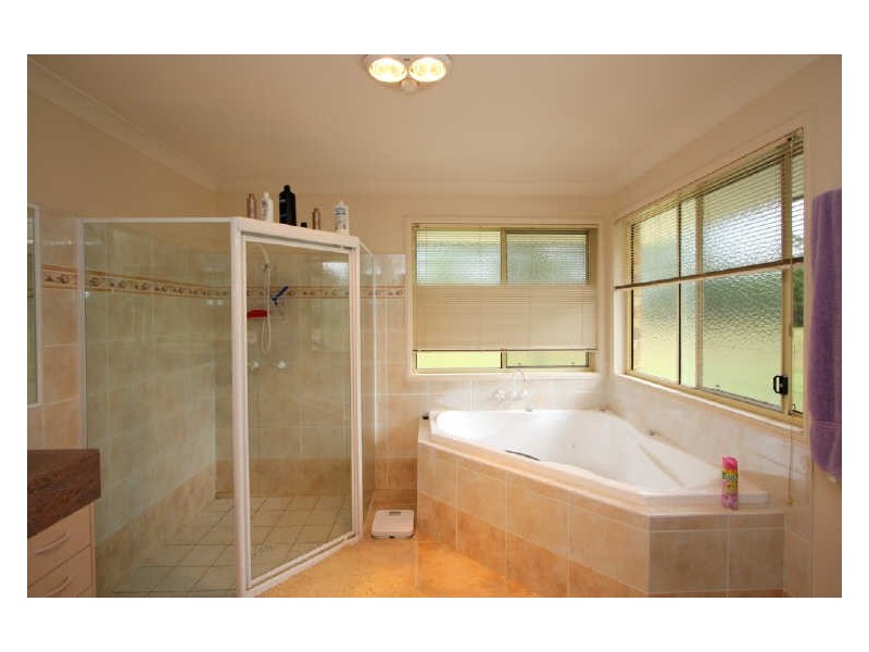 270 Rosia Road, Park Ridge QLD 4125