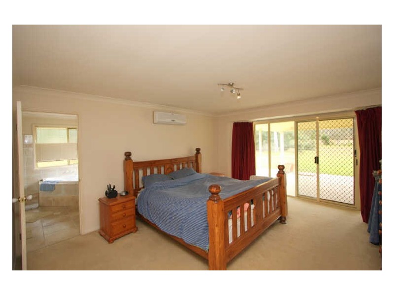 270 Rosia Road, Park Ridge QLD 4125