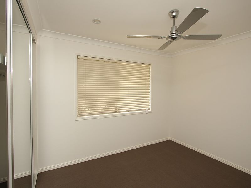 Unit 1/22 Charlton Place, Regents Park QLD 4118