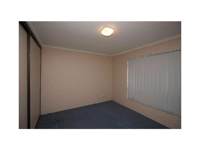 105 Waratah Drive, Crestmead QLD 4132