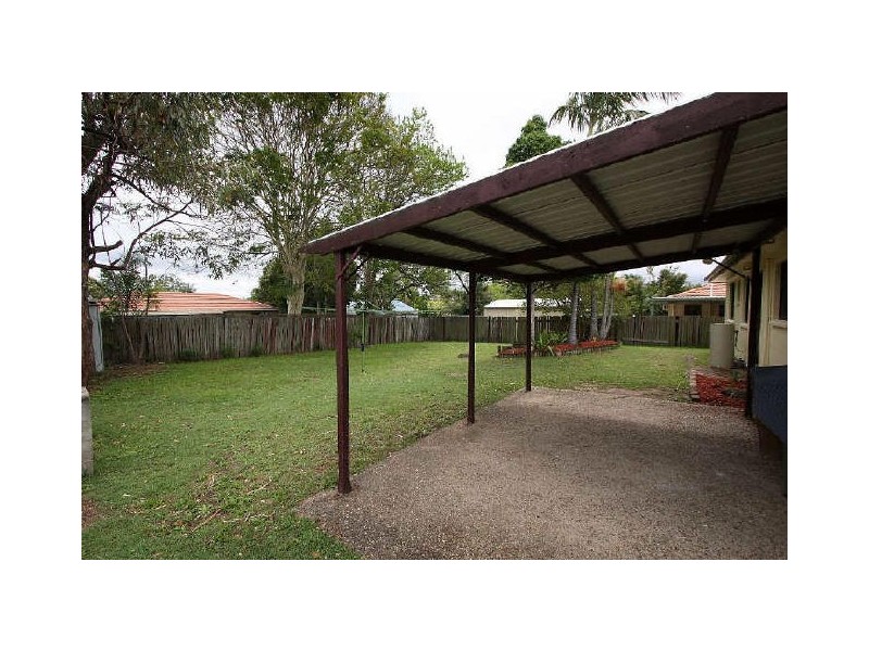 105 Waratah Drive, Crestmead QLD 4132