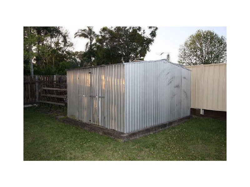 15 Rathbone Street, Hillcrest QLD 4118