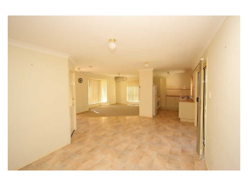7 Whipbird Place, Doolandella QLD 4077