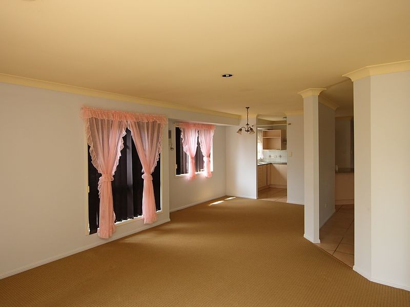 17 Wade Court, Boronia Heights QLD 4124