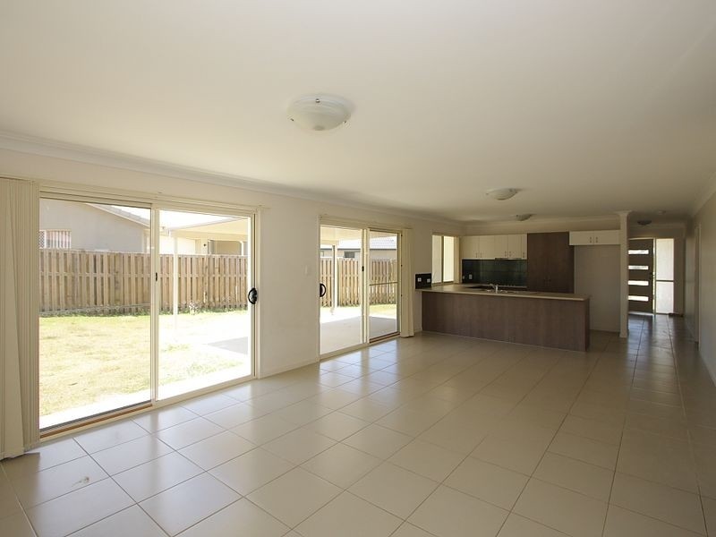 19 Rebecca Circuit, Eagleby QLD 4207