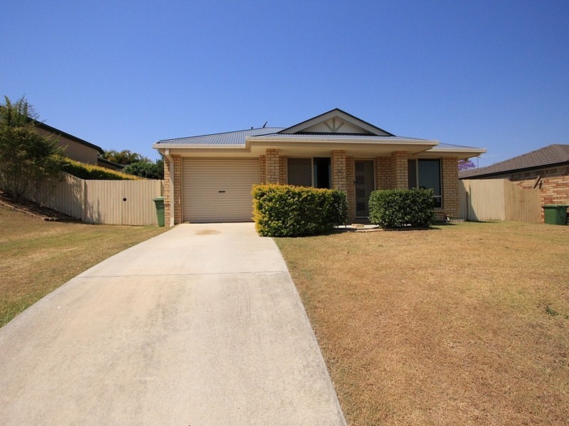 5 Samia Court, Regents Park QLD 4118