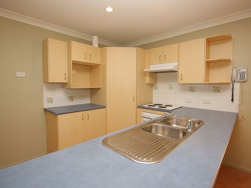 5 Samia Court, Regents Park QLD 4118