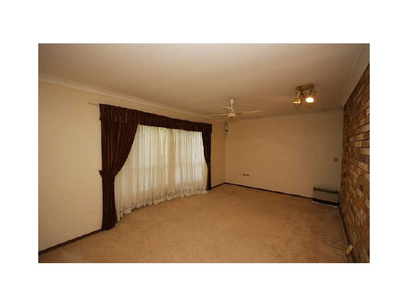 6 Aquila Court, Regents Park QLD 4118