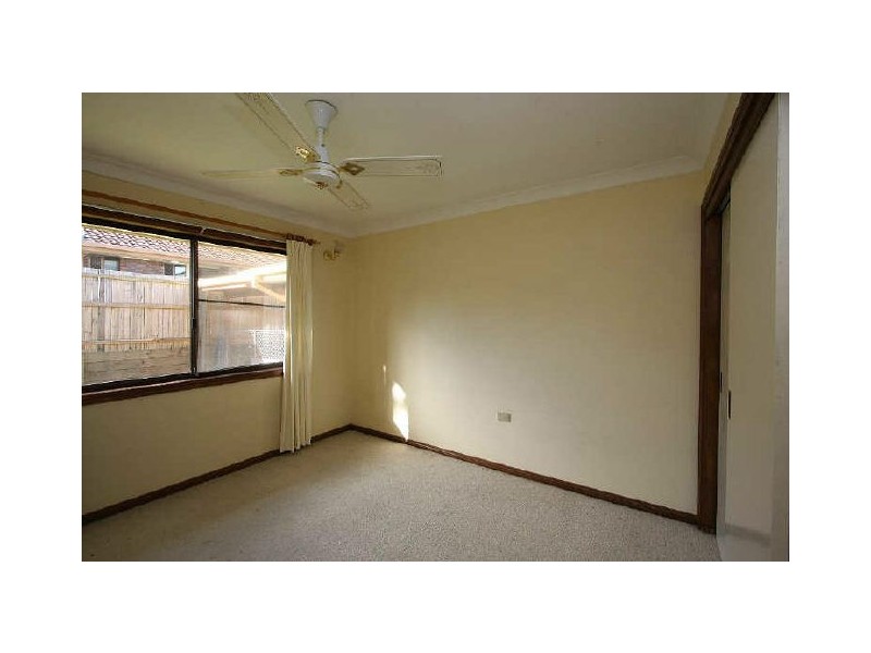 6 Aquila Court, Regents Park QLD 4118