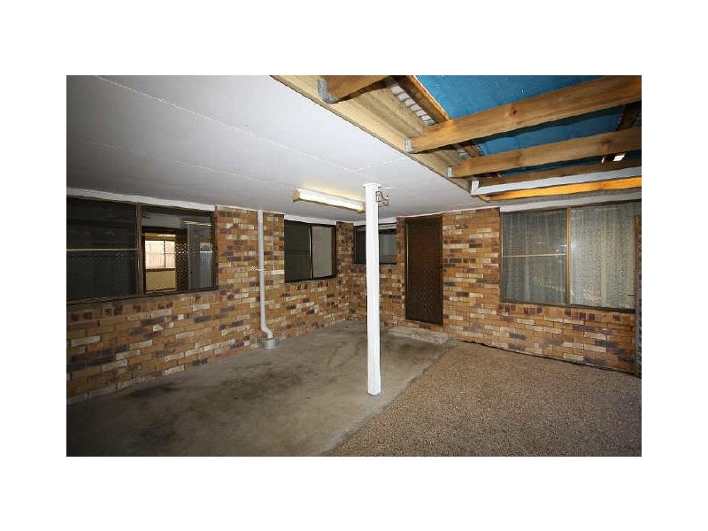 6 Aquila Court, Regents Park QLD 4118