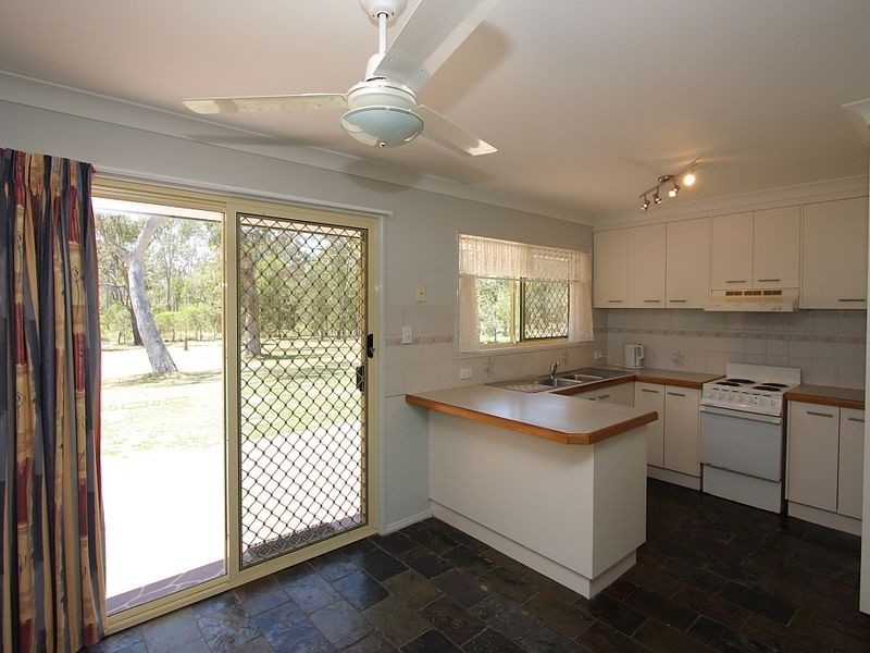 25 Palmerston Court, Munruben QLD 4125