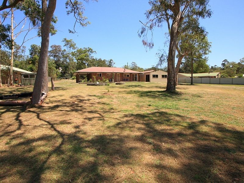 25 Palmerston Court, Munruben QLD 4125