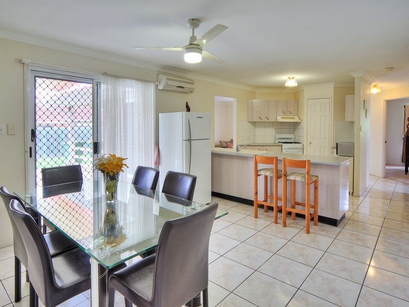 127 Lamberth Road, Regents Park QLD 4118