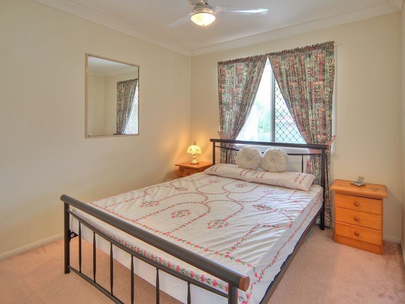 127 Lamberth Road, Regents Park QLD 4118