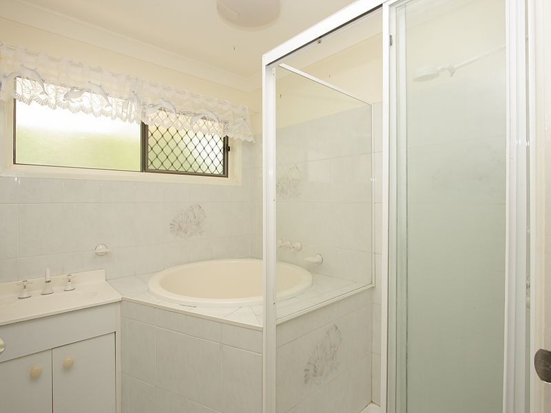 18 Hunter Road, Boronia Heights QLD 4124