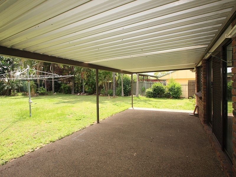 21 Bywater Street, Hillcrest QLD 4118