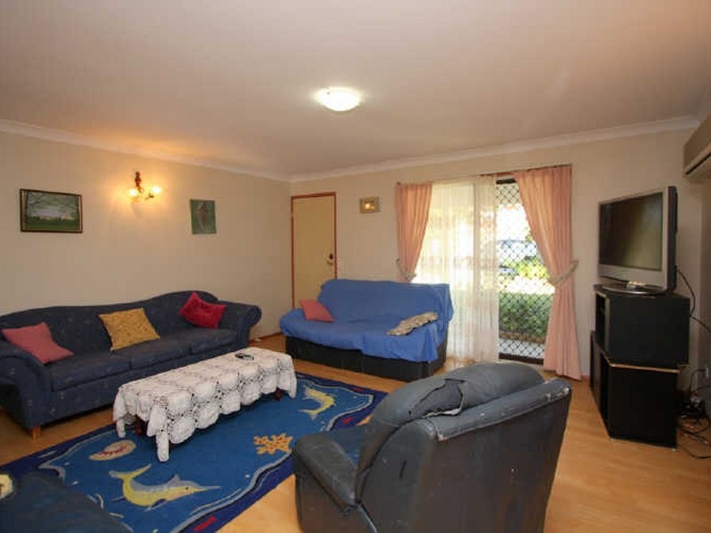 72 Peverell Street, Hillcrest QLD 4118