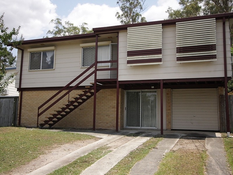 15 Bushmills Street, Hillcrest QLD 4118