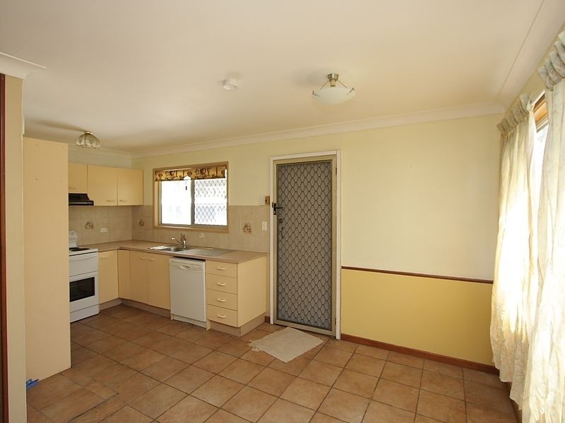 15 Bushmills Street, Hillcrest QLD 4118