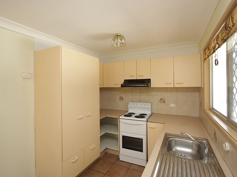 15 Bushmills Street, Hillcrest QLD 4118