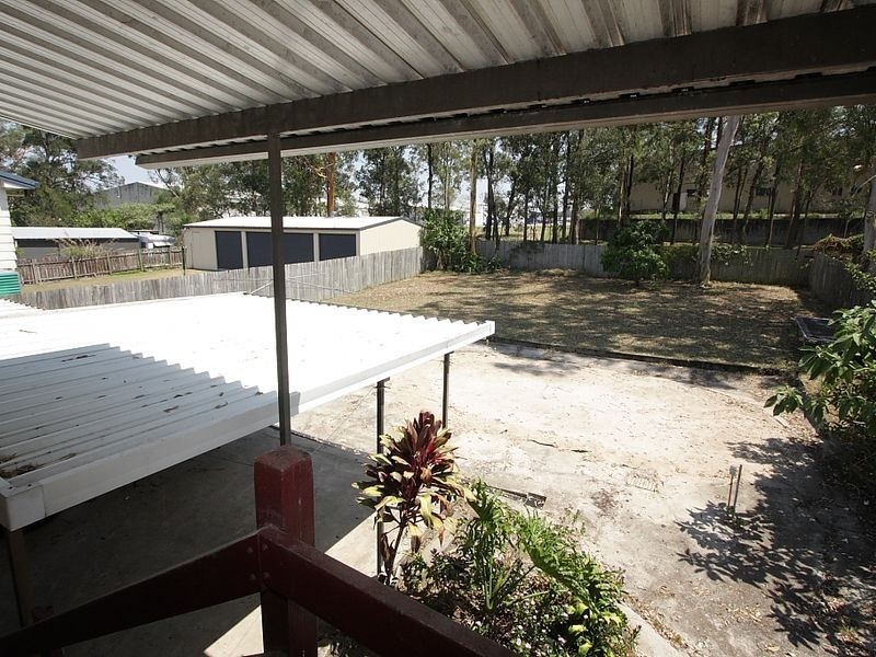 15 Bushmills Street, Hillcrest QLD 4118