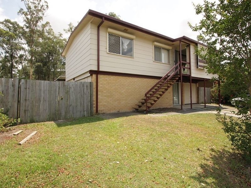 15 Bushmills Street, Hillcrest QLD 4118