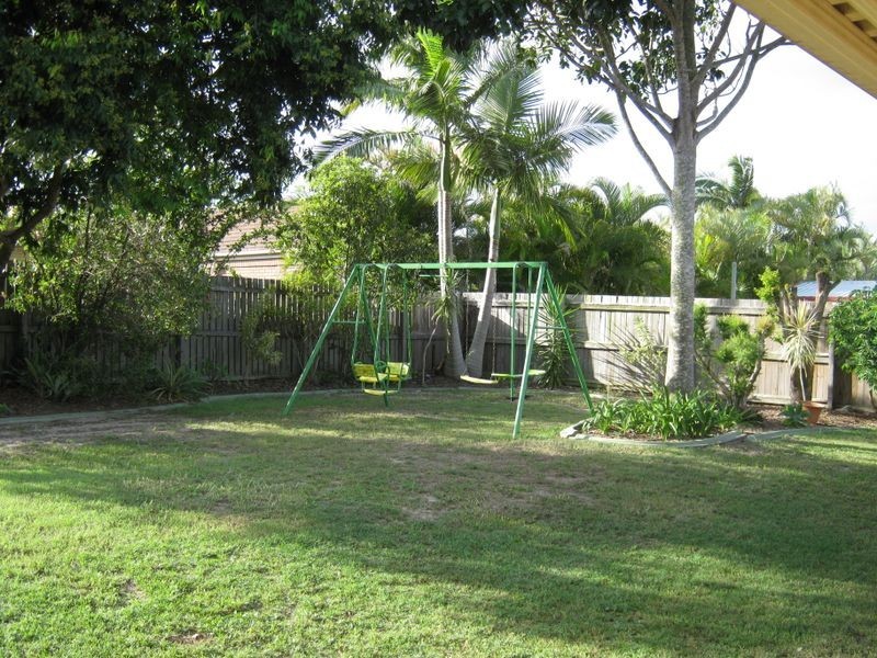41 Bottlebrush Drive, Regents Park QLD 4118
