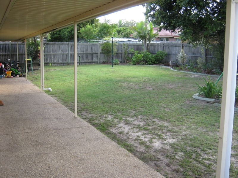 41 Bottlebrush Drive, Regents Park QLD 4118