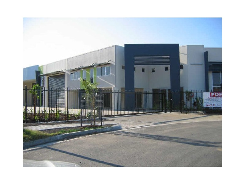 Unit 2/13 Meakin Drive, Meadowbrook QLD 4131