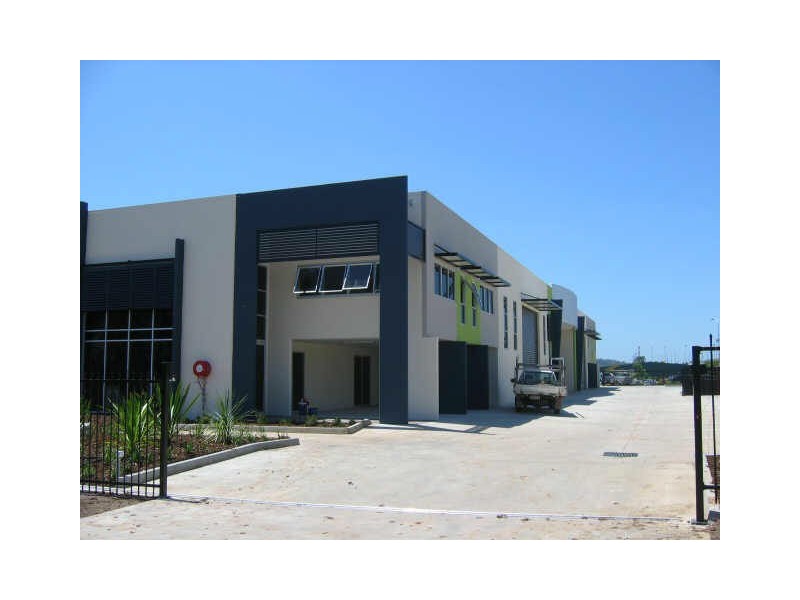 Unit 2/13 Meakin Drive, Meadowbrook QLD 4131