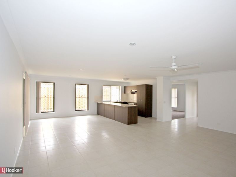 8 Flametree Crescent, Berrinba QLD 4117