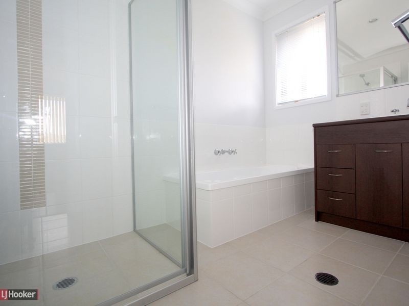 8 Flametree Crescent, Berrinba QLD 4117
