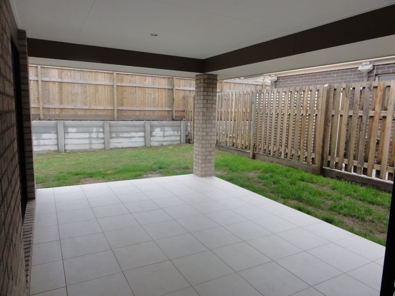 8 Flametree Crescent, Berrinba QLD 4117