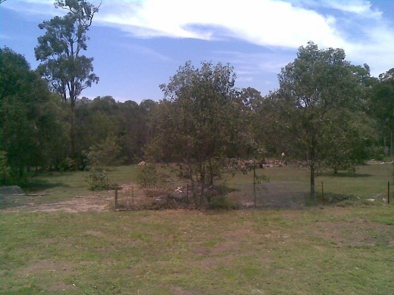 127 Andrew Road, Greenbank QLD 4124