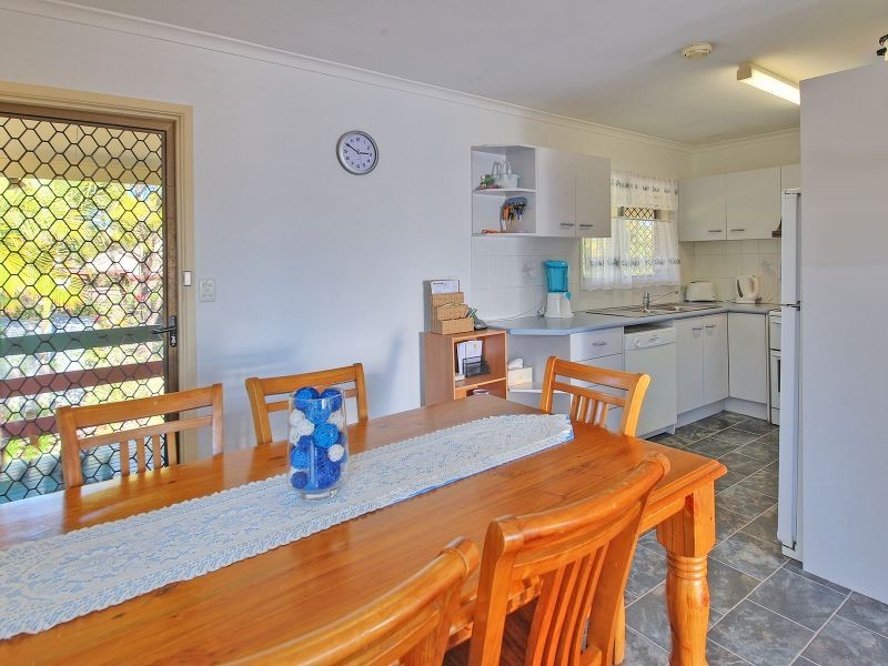 8 Brown Avenue, Logan Central QLD 4114