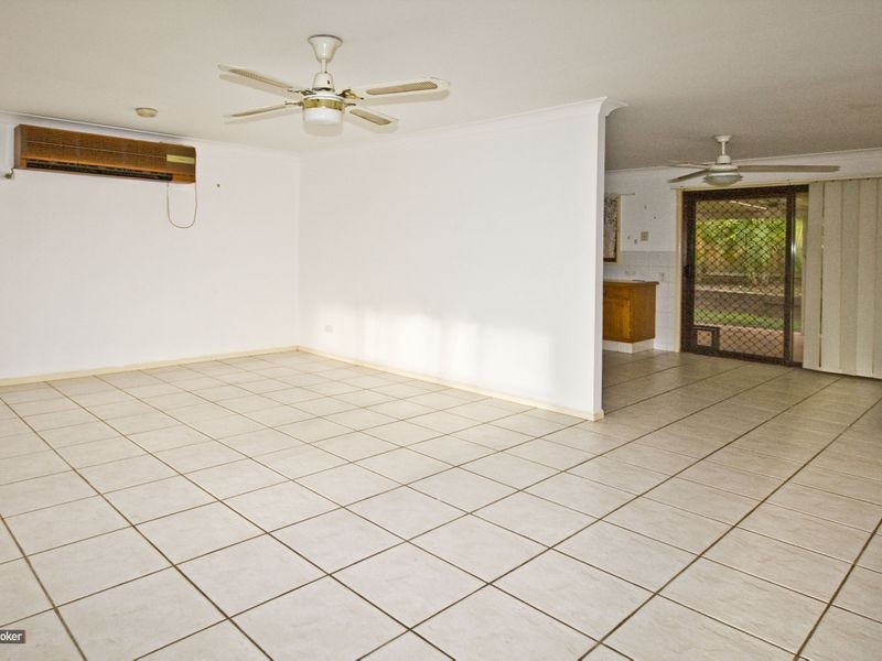 8 Clonmel Street, Regents Park QLD 4118