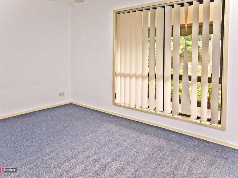 8 Clonmel Street, Regents Park QLD 4118