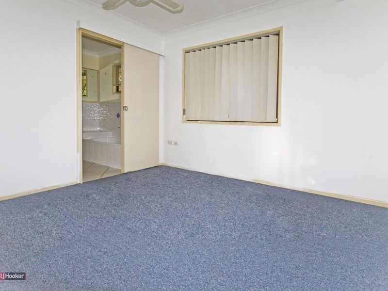 8 Clonmel Street, Regents Park QLD 4118