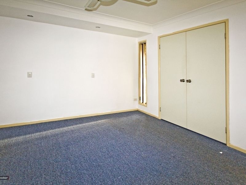 8 Clonmel Street, Regents Park QLD 4118