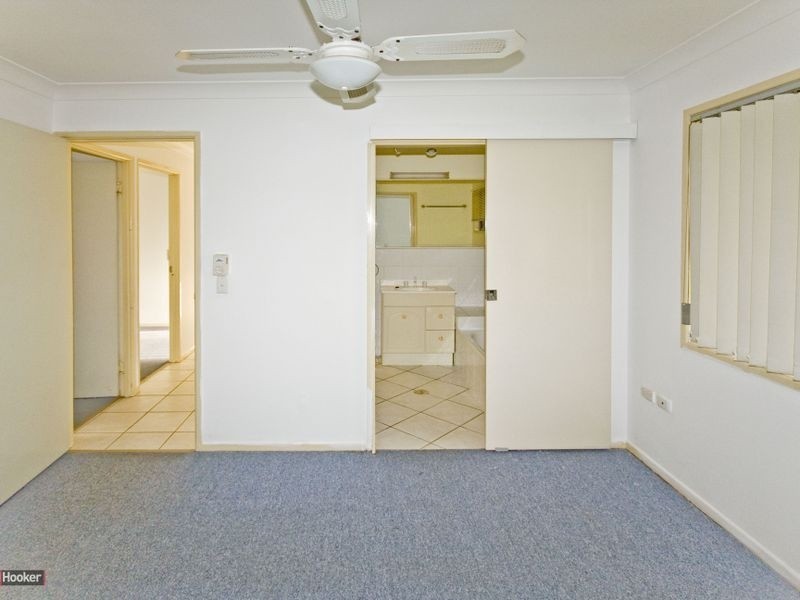 8 Clonmel Street, Regents Park QLD 4118