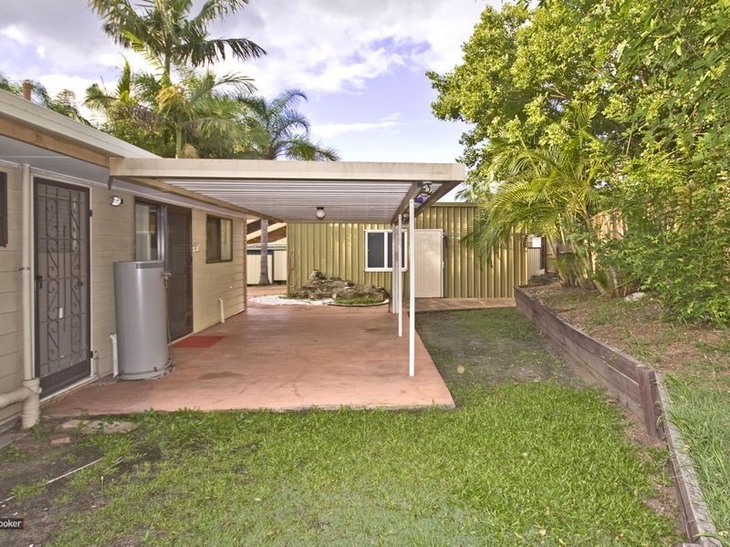 8 Clonmel Street, Regents Park QLD 4118
