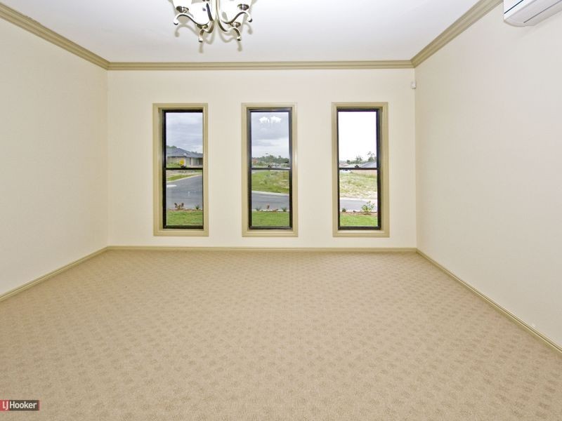 6 Thames Drive, Regents Park QLD 4118