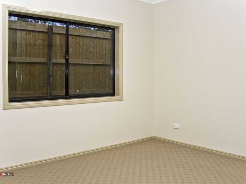 6 Thames Drive, Regents Park QLD 4118