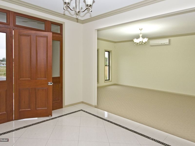 6 Thames Drive, Regents Park QLD 4118